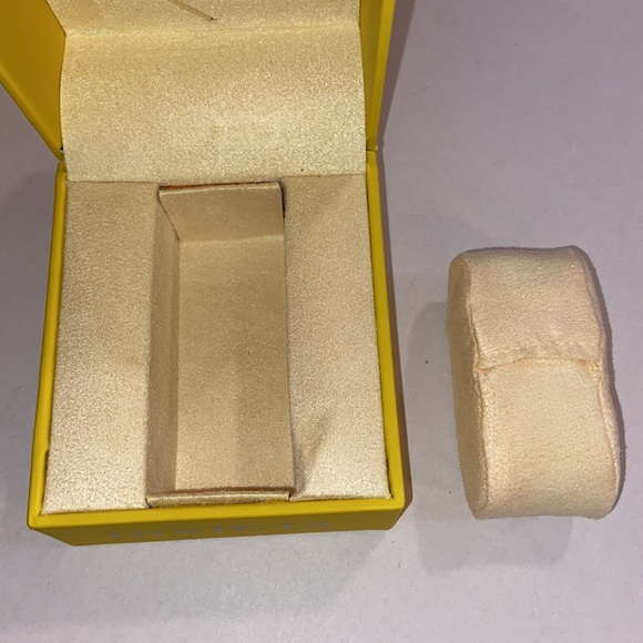 Invicta Watch Box - Picture 10 of 14
